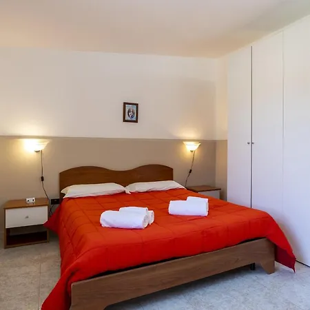 Apartment Oasi Lamia - 6 *